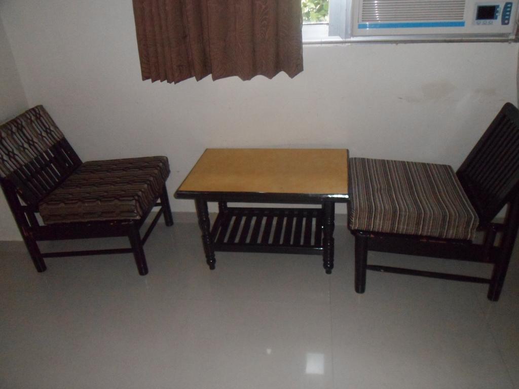 Hotel Dudawat Ahmedabad Kamer foto
