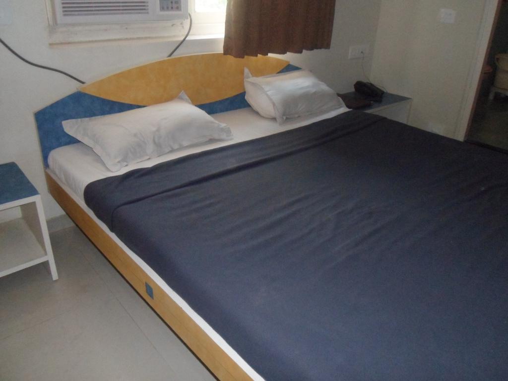 Hotel Dudawat Ahmedabad Kamer foto