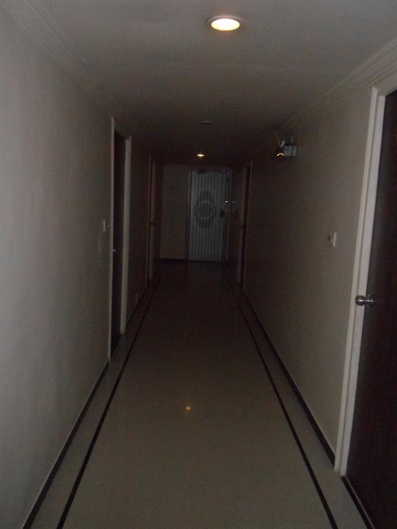 Hotel Dudawat Ahmedabad Buitenkant foto