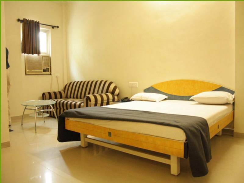 Hotel Dudawat Ahmedabad Buitenkant foto