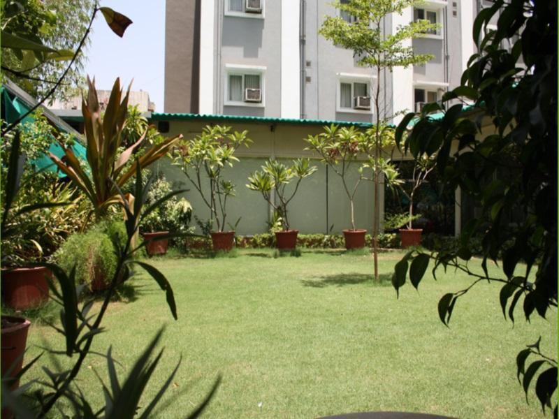 Hotel Dudawat Ahmedabad Buitenkant foto